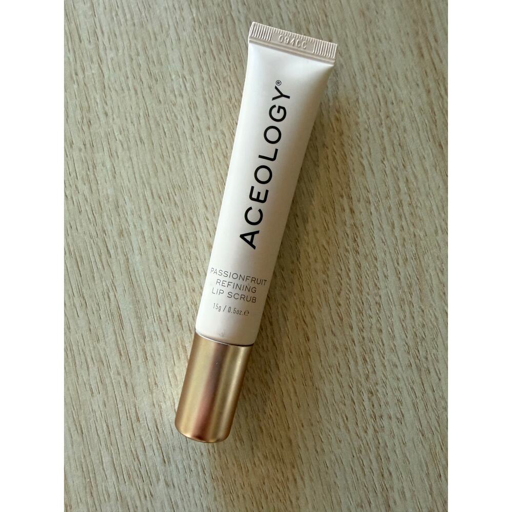 $29 New Aceology Passionfruit Lip Scrub - Picture 2 of 5